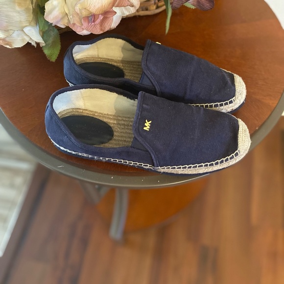 Micheal Kors Loafer shoes Beautiful Blue - Picture 4 of 6